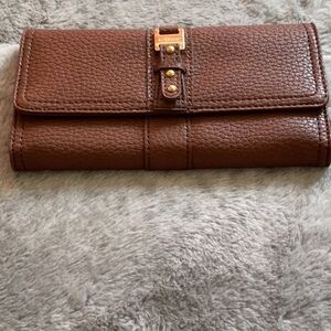 Liz Claiborne pebble Leather Brown trifold Wallet